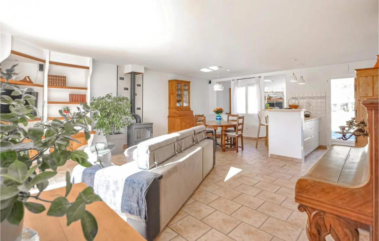 Awesome Home In Salernes With Kitchen Holiday home